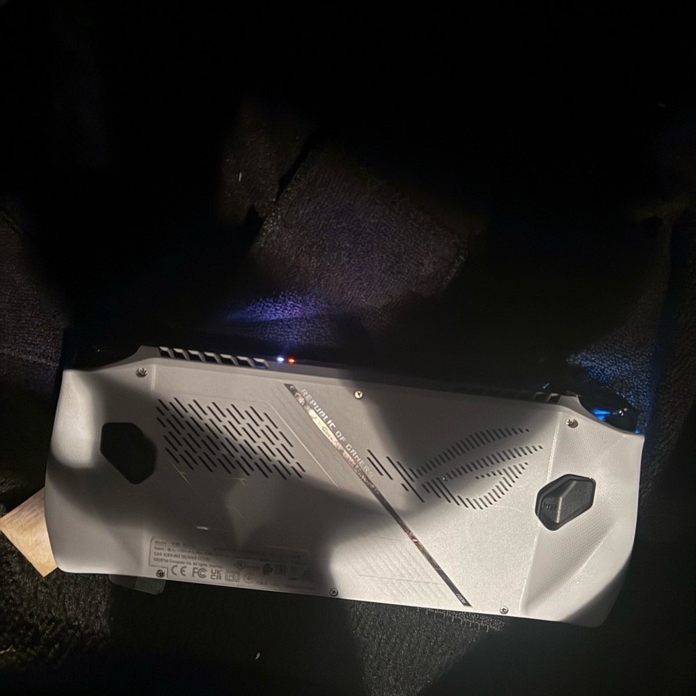ASUS Gaming Console with LED Accents - Picture 3 of 7